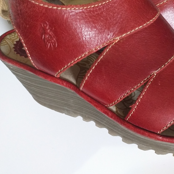 FLY LONDON Yown Sandal Red - Picture 5 of 15
